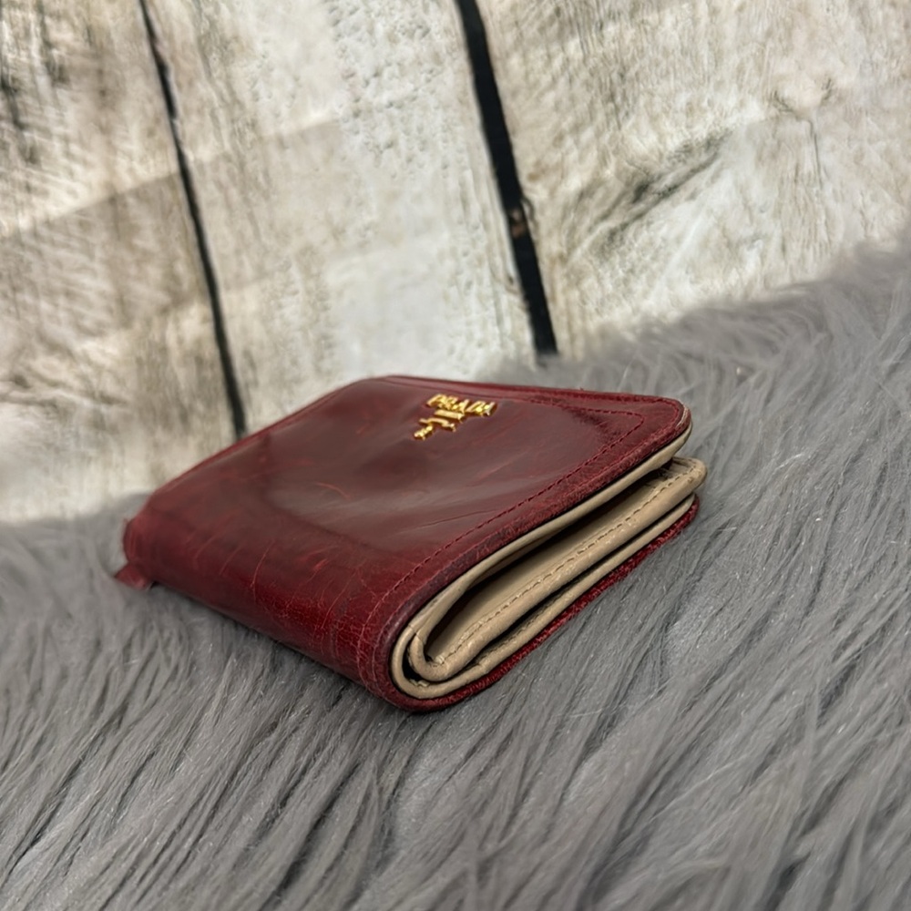PRADA - Rare Compact Wallet - Picture 4 of 13